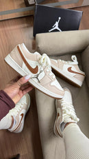 Nike Air Jordan 1 Low - bege/marrom
