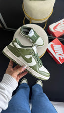 Nike Dunk Low - Oliva