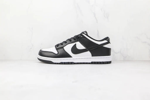 Nike Dunk Low - Branco/ Preto