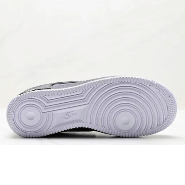 Nike Air Force 1 07" - Black/White