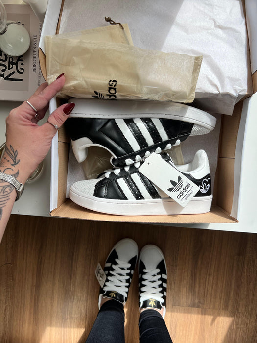 Adidas SuperStars Love - Preto/ Branco