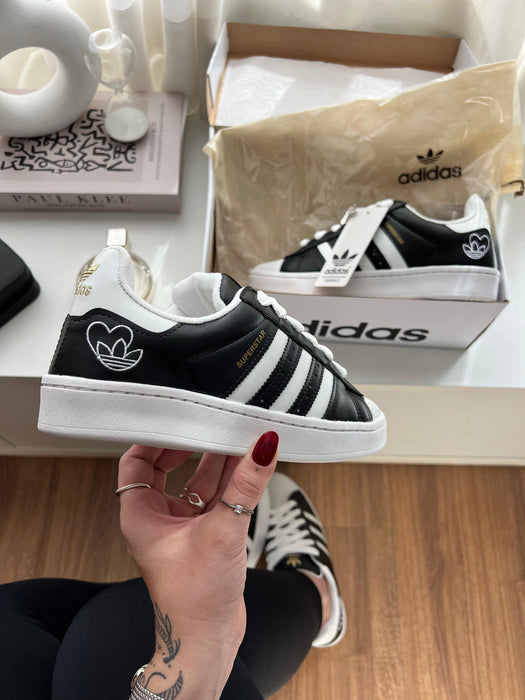 Adidas SuperStars Love - Preto/ Branco