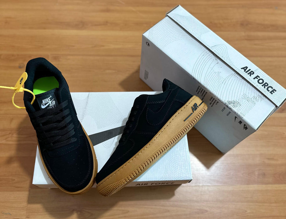 Nike Air Force 1 - Peto Camurça