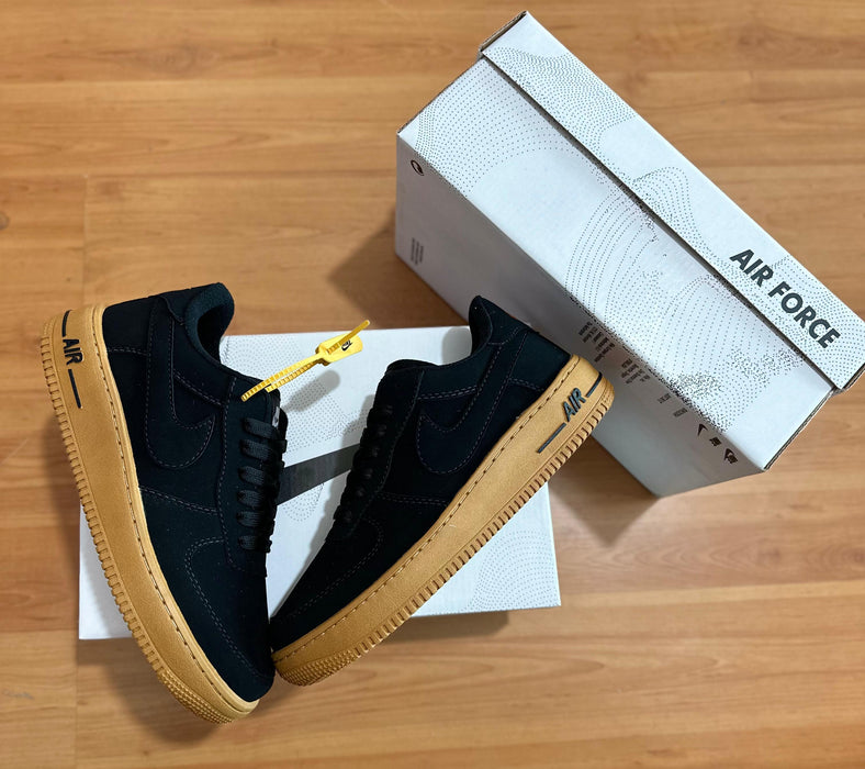 Nike Air Force 1 - Peto Camurça