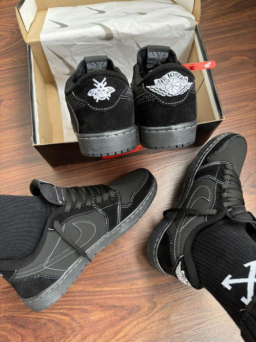 Nike Air Jordan 1 low x Travis Scott - Preto