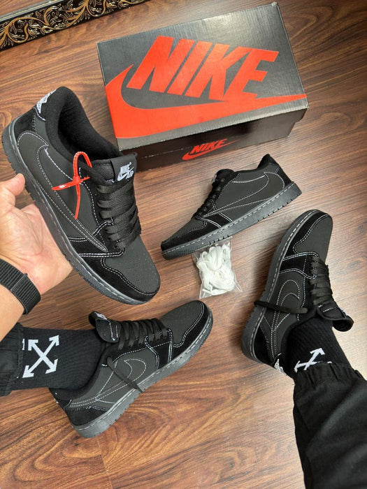 Nike Air Jordan 1 low x Travis Scott - Preto