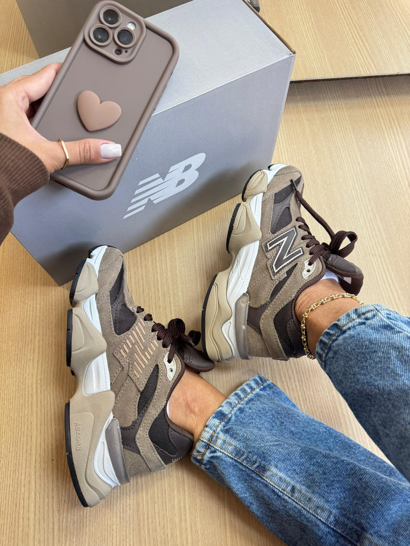 New Balance 9060 Prime Couro - Castor/Café