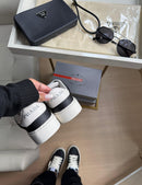 PRADA MILANO CASUAL - PRETO