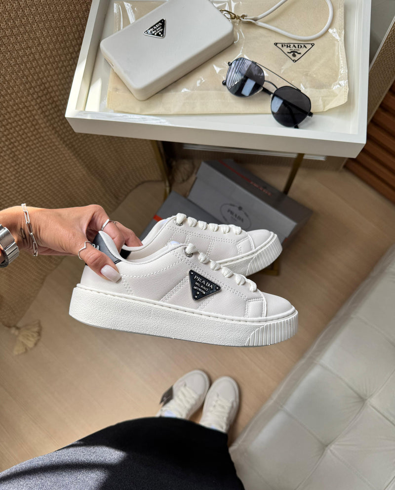 PRADA MILANO CASUAL - BRANCO