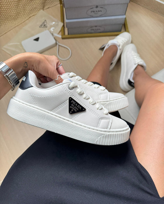 PRADA MILANO CASUAL - BRANCO