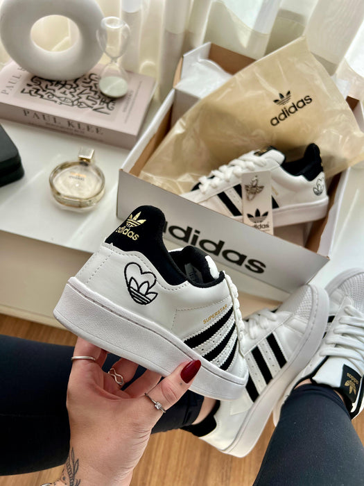 Adidas SuperStars Love - Branco/ Preto