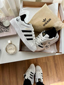 Adidas SuperStars Love - White/Black