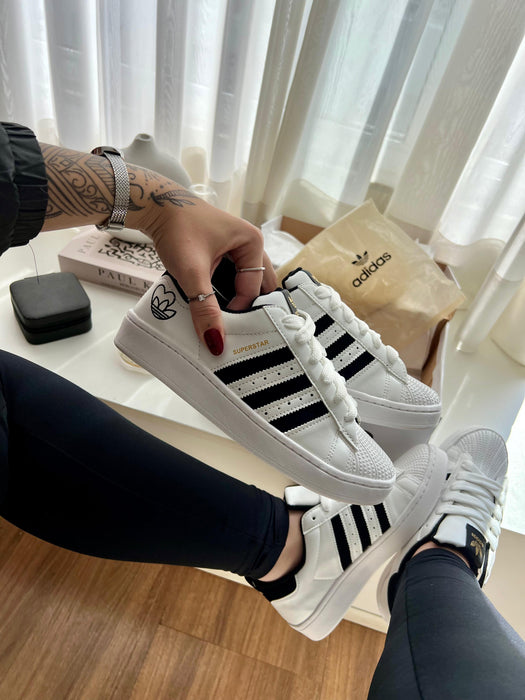 Adidas SuperStars Love - Branco/ Preto