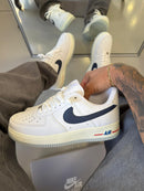 Nike Air Force 1 - White/Navy