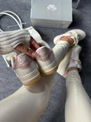 Nike Air Force 1 - Cream/Pink Gum