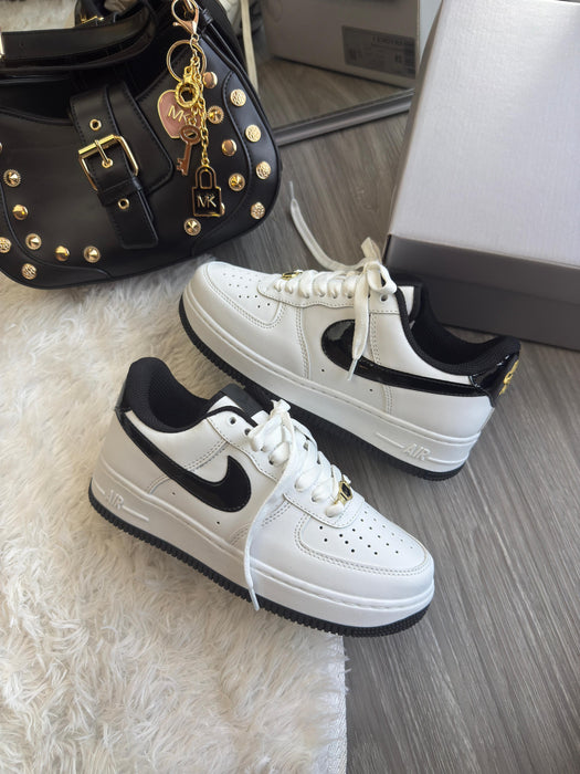 Nike Air Force 1 - White/Black
