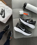 Nike ZoomX - Black/White