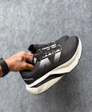 New Balance Elite - Black/White
