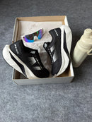 New Balance Elite - Black/White