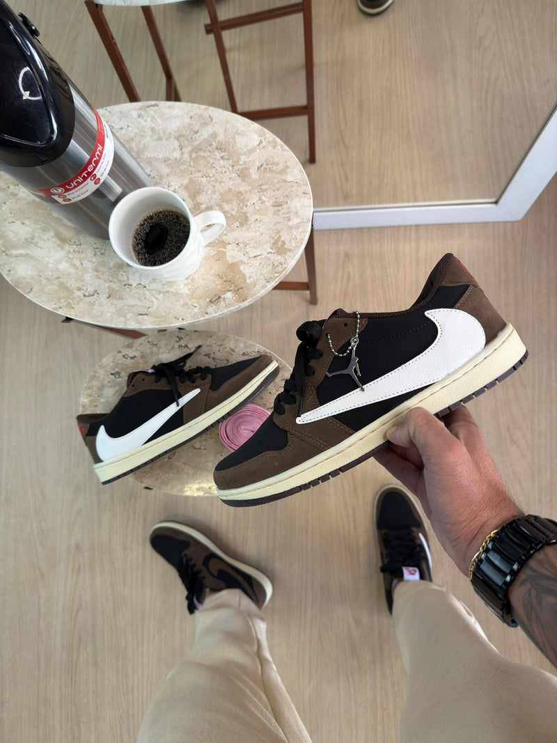 Air Jordan 1 Low Travis Scott - Mocha