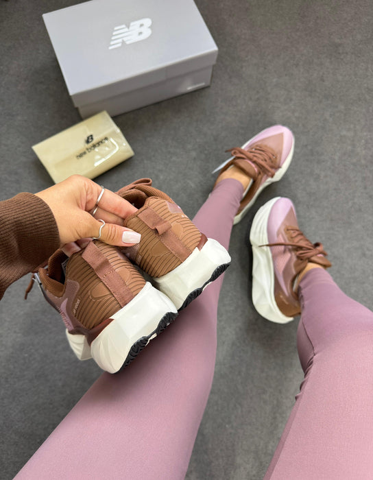 New Balance FuelCell Rebel - Pink/Brown