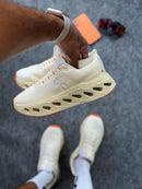On Running - Off-White/Orange