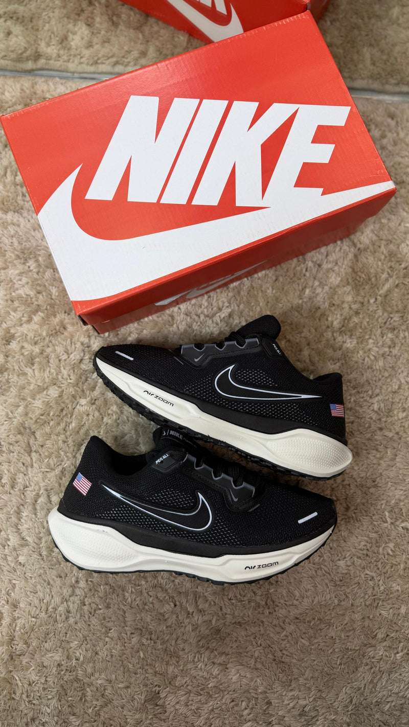 Nike Air Zoom Pegasus 41 - Preto/ Branco