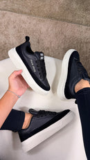 Miu Miu Platform Sneaker - Preto