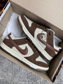 Nike SB Dunk Low Louis Vuitton - Bege/Marrom