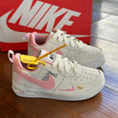 Nike Air Force Utility Infantil - Branco/Rosa