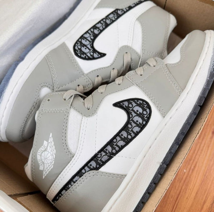 Nike Air Jordan 1 DIOR - Branco