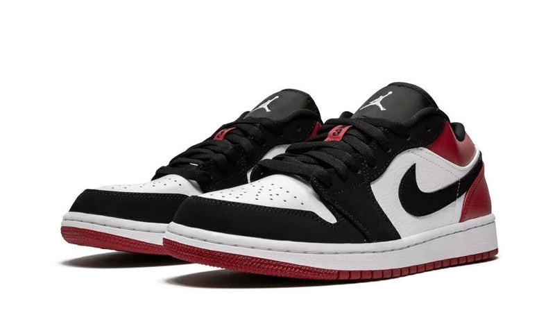 Nike Air Jordan 1 Low - Black Toe