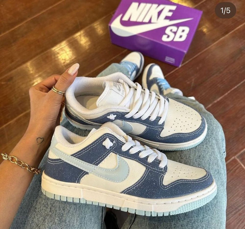 Nike SB Dunk Low - Gliter Azul jeans