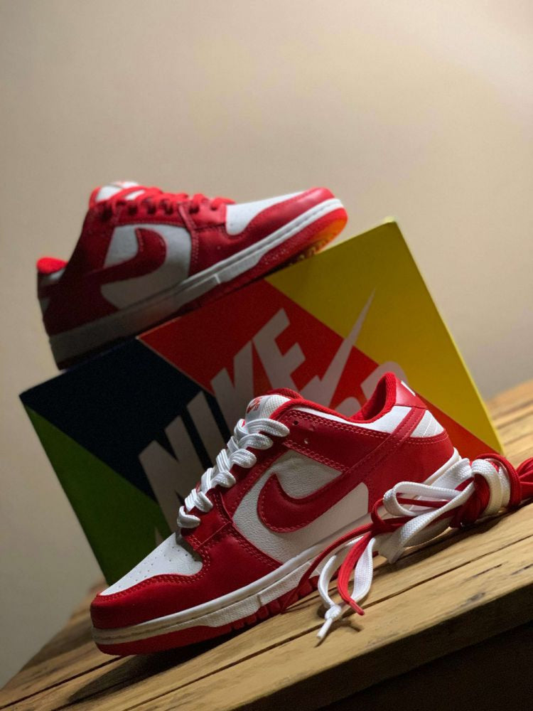 Nike SB Dunk Low - Vermelho