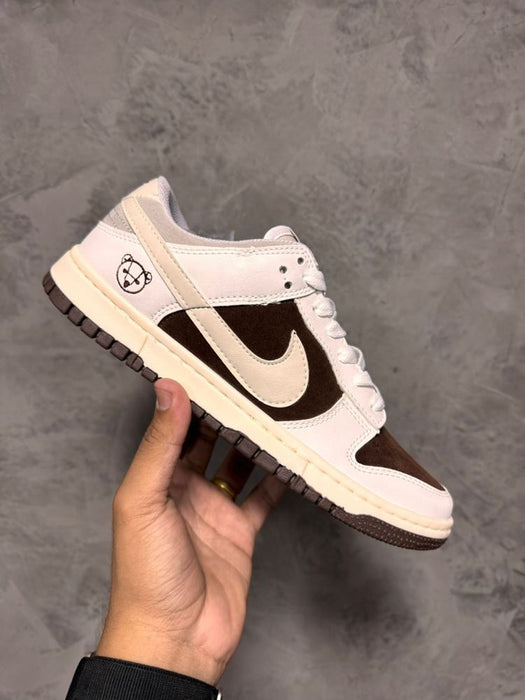 Nike SB Dunk Low - Urso Marrom
