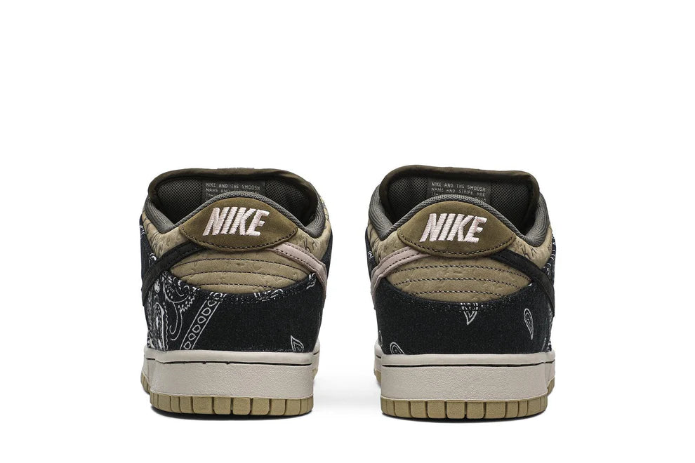 Nike SB Dunk Low - Travis Scott